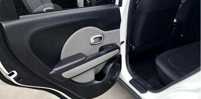 Photo of 2018 White Kia Soul