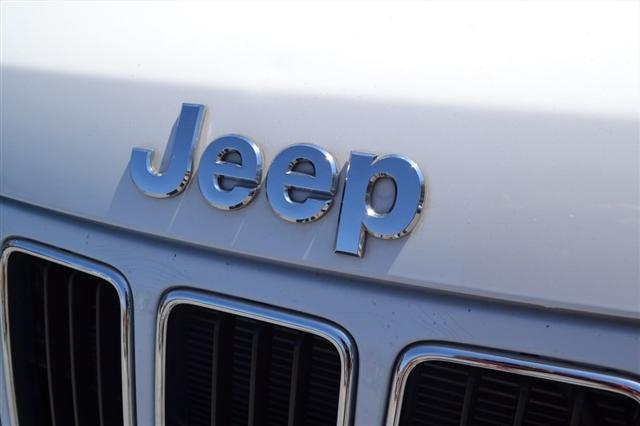 Photo of 2014 WHITE Jeep Grand Cherokee