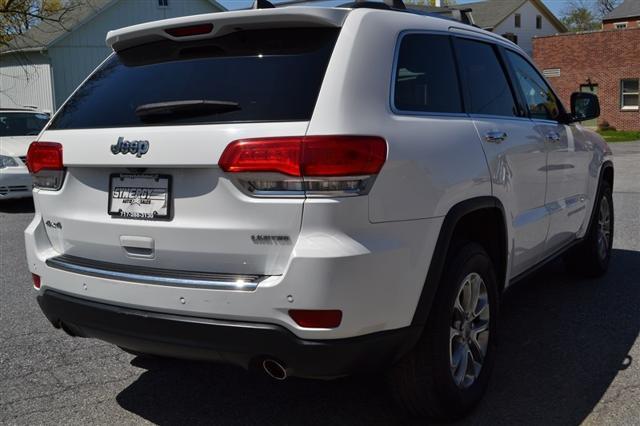 Photo of 2014 WHITE Jeep Grand Cherokee