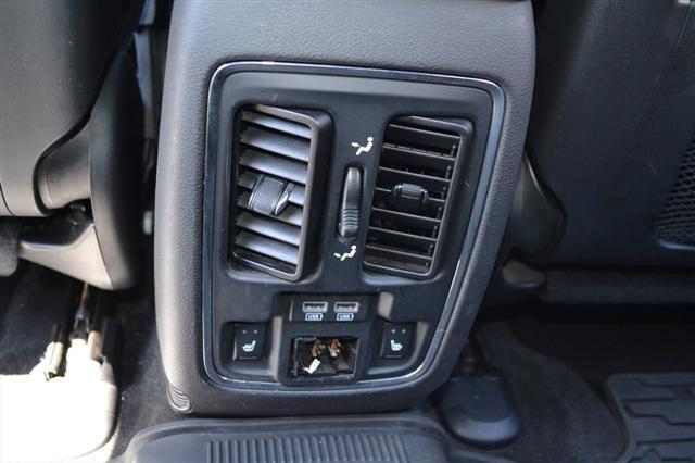 Photo of 2014 WHITE Jeep Grand Cherokee