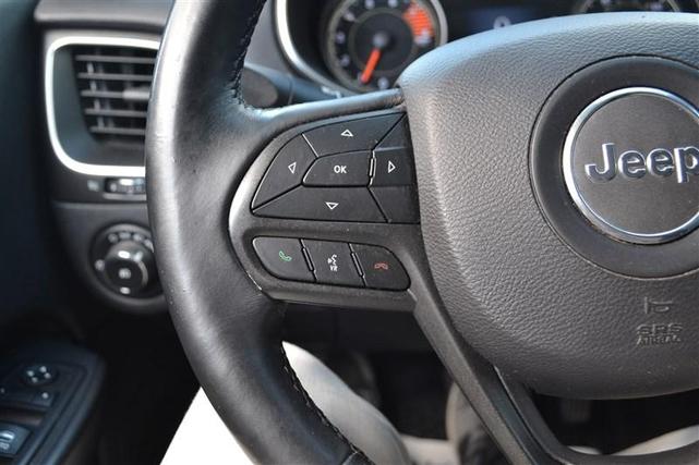 Photo of 2019 WHITE Jeep Cherokee