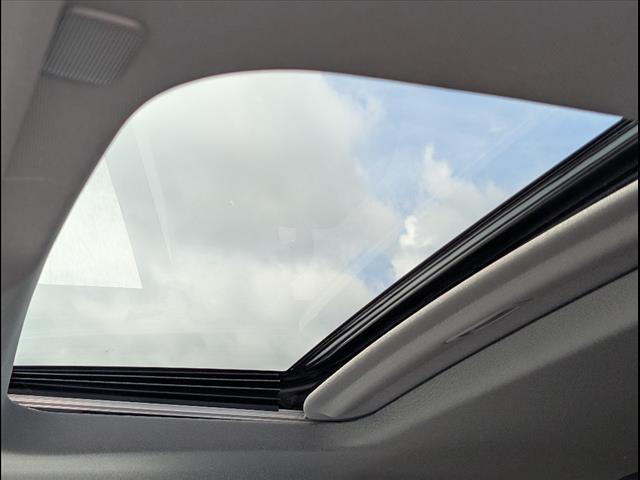 Photo of 2025 White Frost Tricoat GMC Sierra 2500