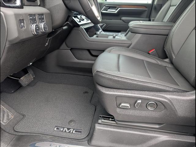 Photo of 2025 White Frost Tricoat GMC Sierra 2500