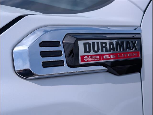 Photo of 2025 White Frost Tricoat GMC Sierra 2500