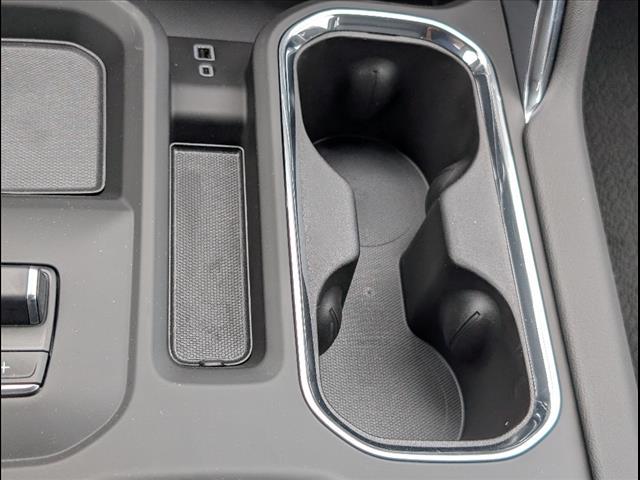 Photo of 2025 White Frost Tricoat GMC Sierra 2500