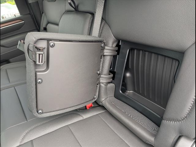 Photo of 2025 White Frost Tricoat GMC Sierra 2500