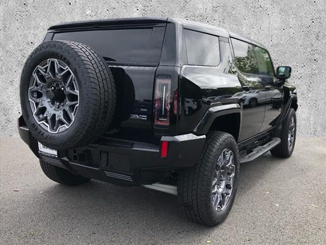 Photo of 2025 Void Black GMC HUMMER EV SUV