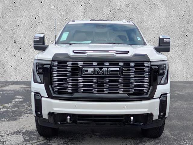 Photo of 2025 White Frost Tricoat GMC Sierra 2500
