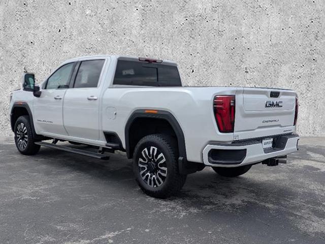Photo of 2025 White Frost Tricoat GMC Sierra 2500
