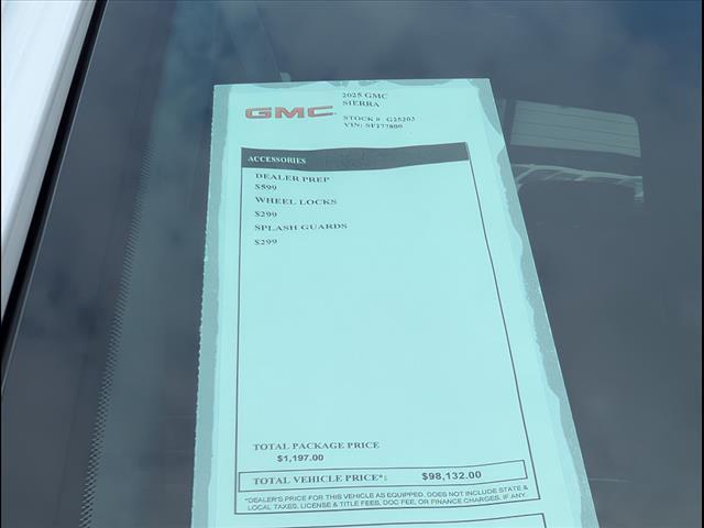 Photo of 2025 White Frost Tricoat GMC Sierra 2500