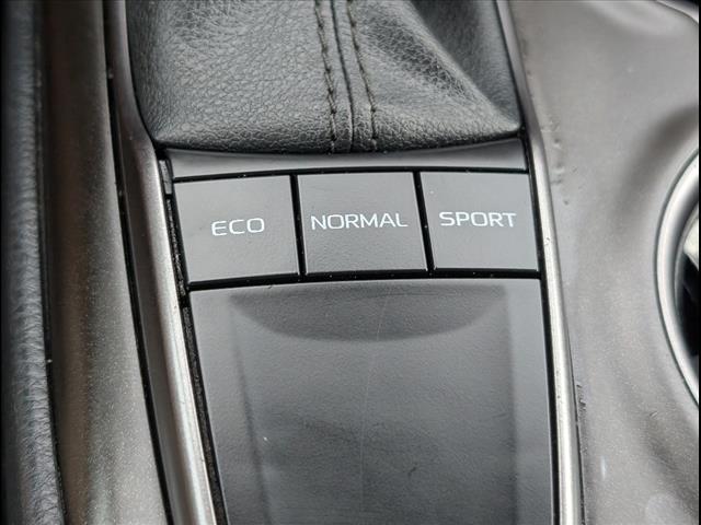 Photo of 2022 Celestial Silver Metallic 1j9 Toyota Camry