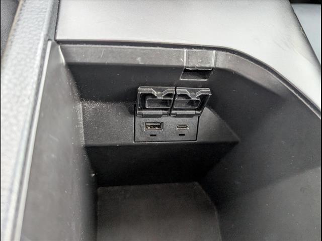 Photo of 2022 Celestial Silver Metallic 1j9 Toyota Camry