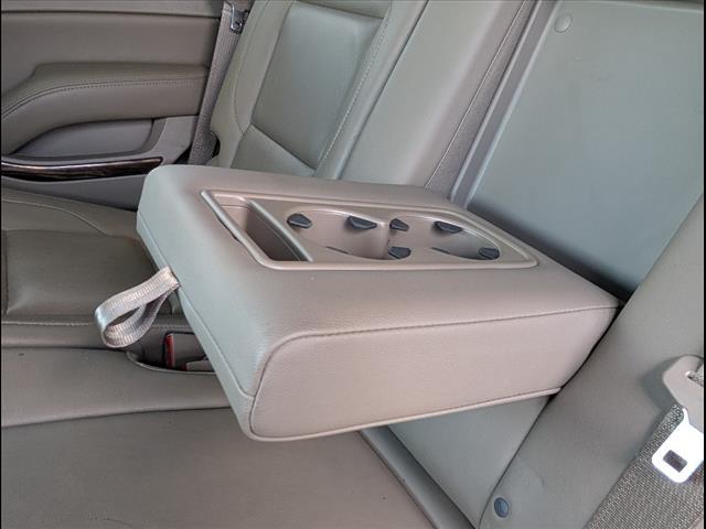 Photo of 2015 Summit White Gaz GMC Yukon