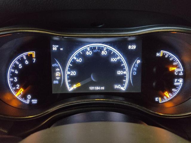 Photo of 2018 Diamond Black Crystal Pearlcoat Jeep Grand Cherokee