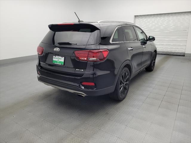 Photo of 2020 Ebony Black Kia Sorento