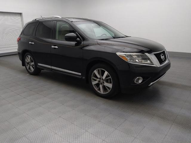 Photo of 2016 Magnetic Black Metallic Nissan Pathfinder