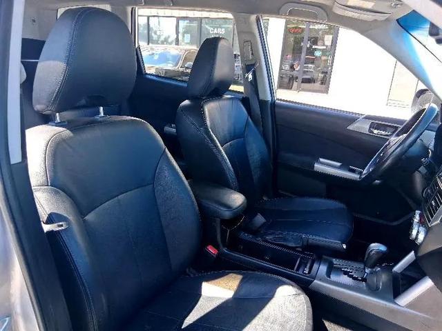 Photo of 2010 Silver Subaru Forester