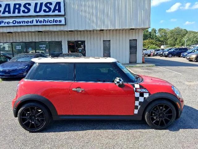 Photo of 2007 Red MINI Cooper S