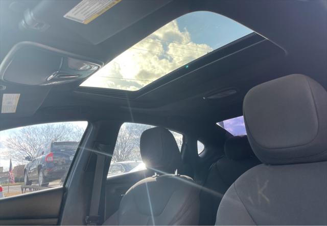 Photo of 2013 Gray Dodge Dart