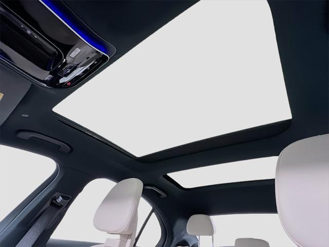 Photo of 2023 Blue Mercedes-Benz C-Class