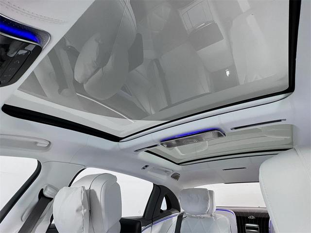 Photo of 2025 Silver Metallic Mercedes-Benz Maybach S 580