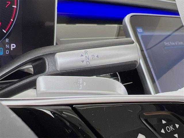 Photo of 2025 Silver Metallic Mercedes-Benz Maybach S 580
