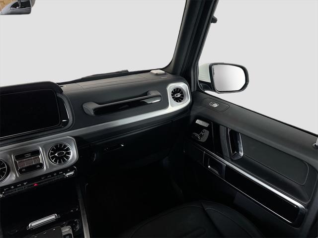 Photo of 2025 Polar White Mercedes-Benz G-Class