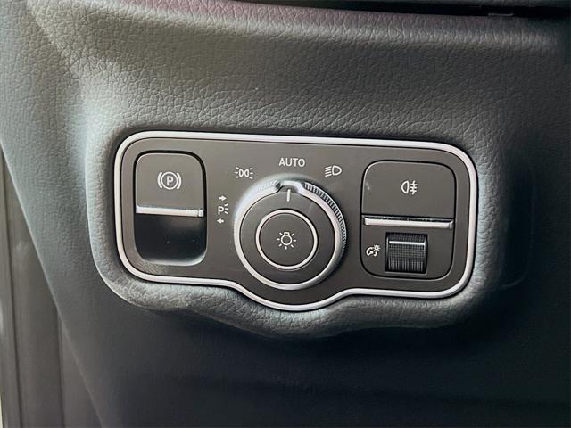 Photo of 2025 Polar White Mercedes-Benz G-Class
