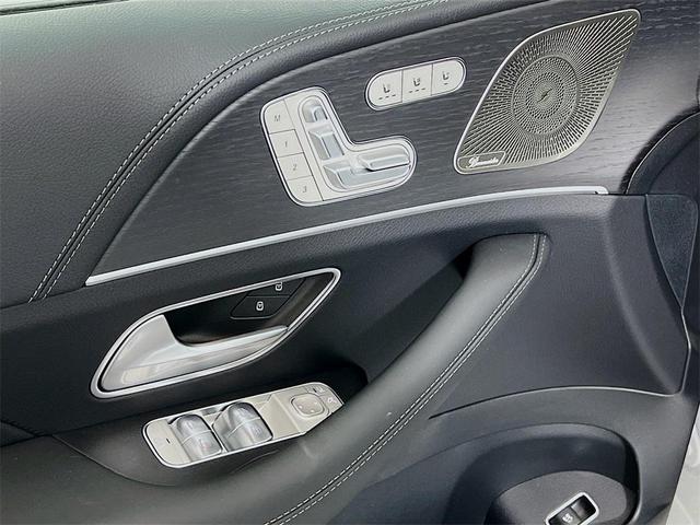 Photo of 2025 Manufaktur Moon Mercedes-Benz AMG GLE 53