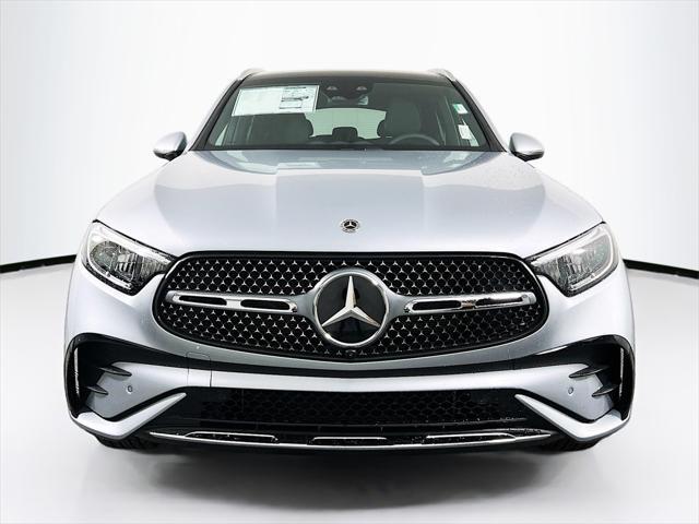 Photo of 2025 Silver Metallic Mercedes-Benz GLC 350e