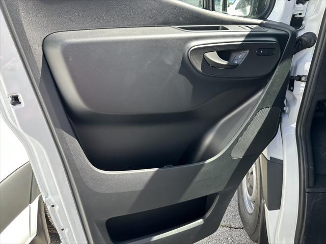 Photo of 2024  Mercedes-Benz eSprinter 2500
