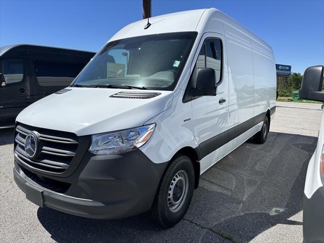 Photo of 2024  Mercedes-Benz eSprinter 2500