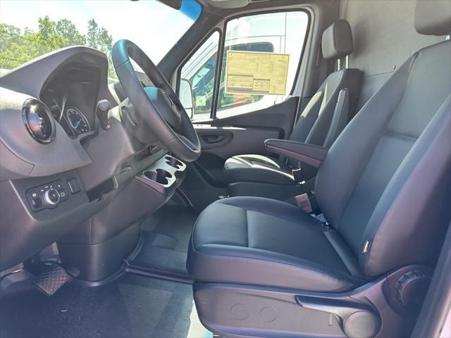 Photo of 2024  Mercedes-Benz Sprinter 2500