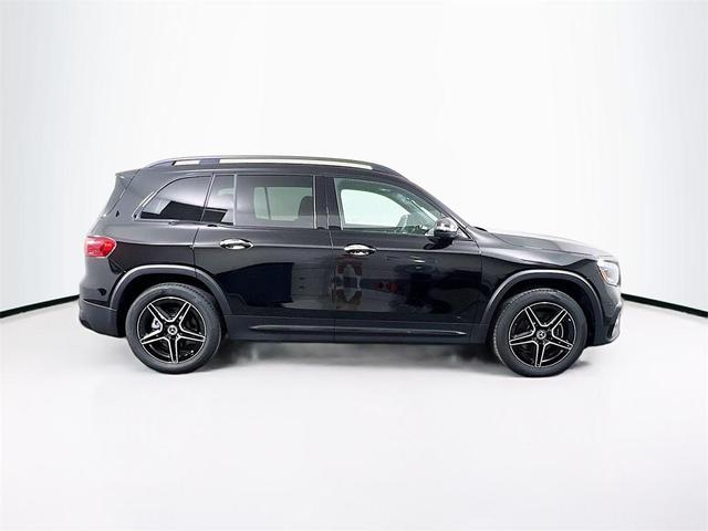 Photo of 2024 Black Mercedes-Benz GLB 250