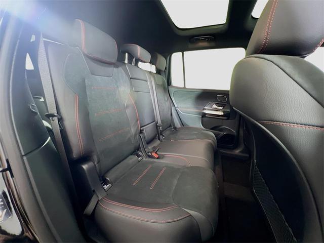 Photo of 2024 Black Mercedes-Benz GLB 250