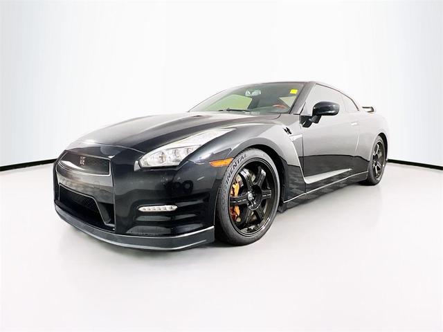 Photo of 2016 Jet Black Pearl Nissan GT-R