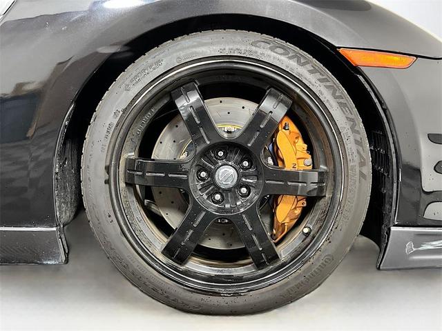 Photo of 2016 Jet Black Pearl Nissan GT-R