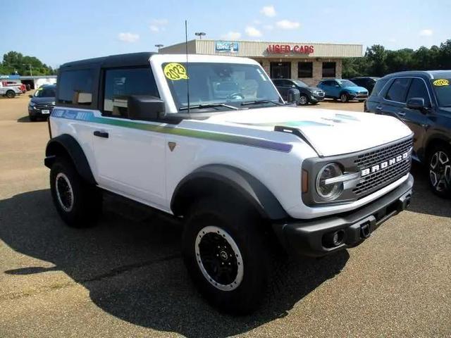 Photo of 2023 Oxford White Ford Bronco