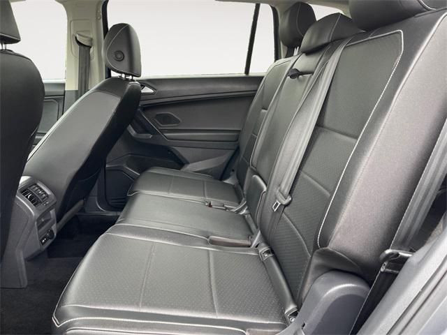 Photo of 2021 Platinum Gray Metallic Volkswagen Tiguan