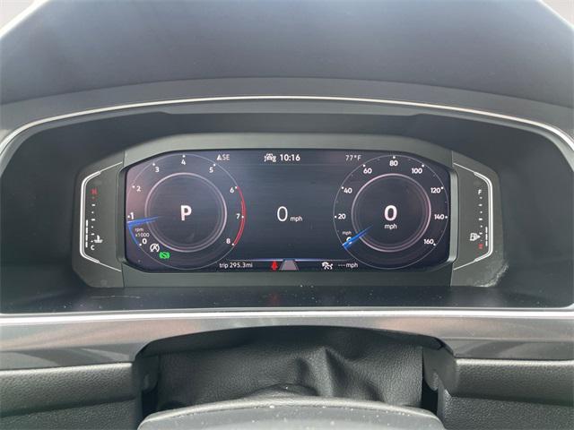 Photo of 2021 Platinum Gray Metallic Volkswagen Tiguan