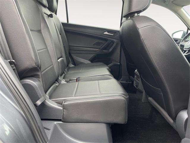 Photo of 2021 Platinum Gray Metallic Volkswagen Tiguan