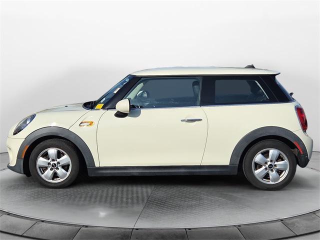 Photo of 2019 Pepper White MINI Hardtop