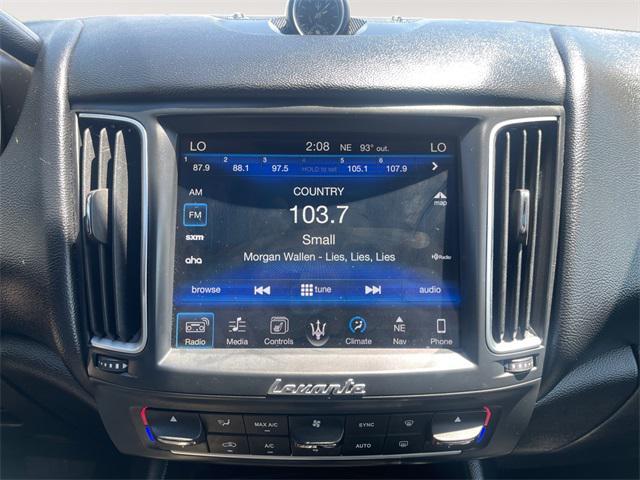 Photo of 2017 Bianco Alpi Pearlescent Maserati Levante