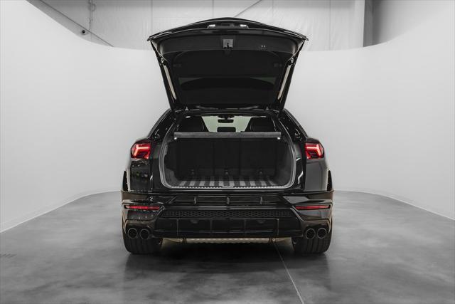 Photo of 2024 Nero Noctis Metallic Lamborghini Urus