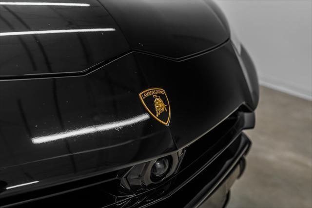 Photo of 2024 Nero Noctis Metallic Lamborghini Urus
