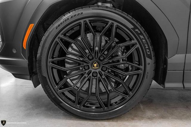 Photo of 2025 Nero Nemesis Matt Lamborghini Urus
