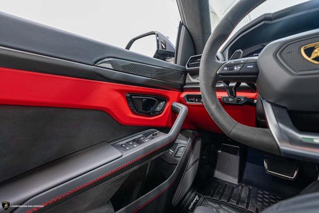 Photo of 2025 Nero Nemesis Matt Lamborghini Urus
