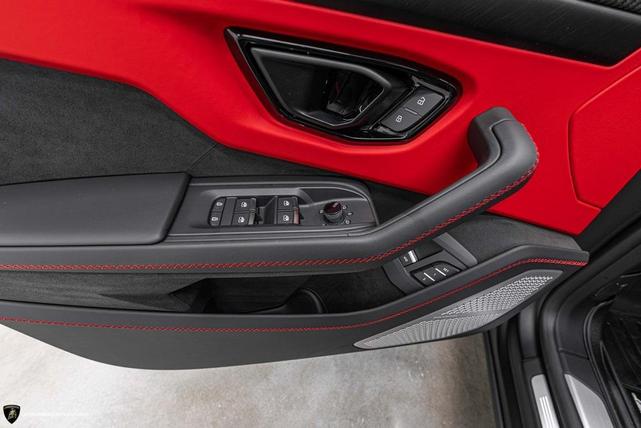 Photo of 2025 Nero Nemesis Matt Lamborghini Urus