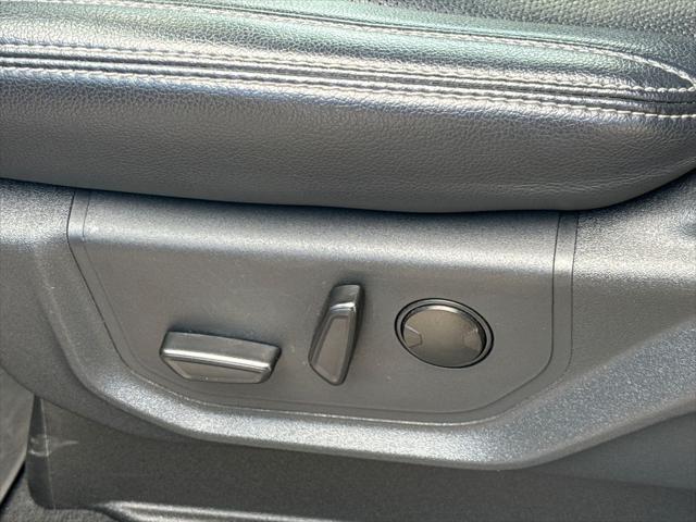 Photo of 2022 Rapid Red Metallic Tinted Clearcoat Ford F-250