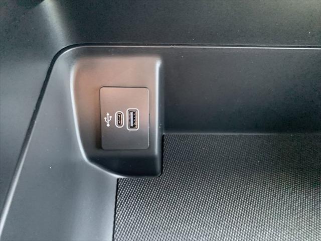 Photo of 2025 White Ford F-150
